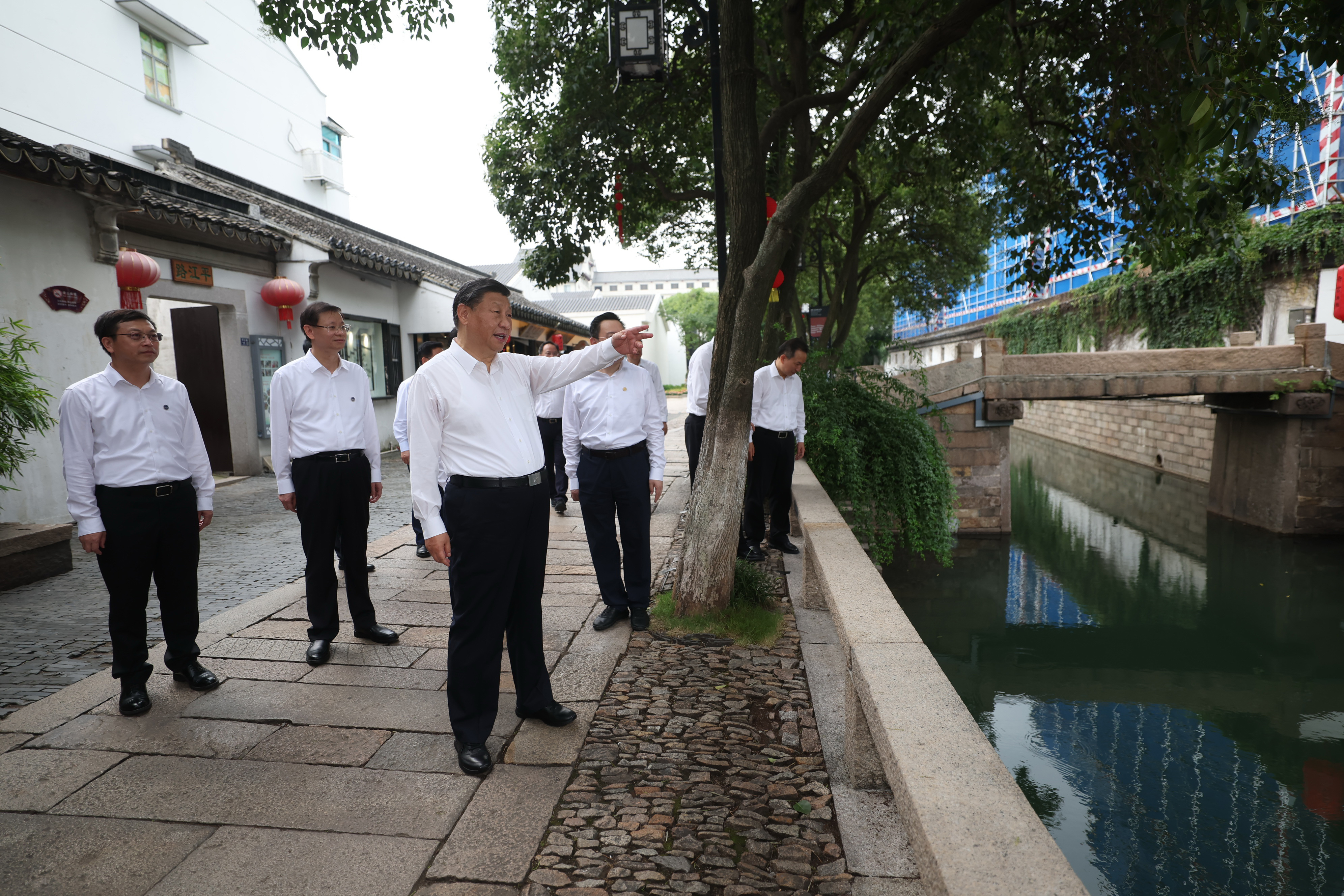 2023年7月6日，習近平在蘇州平江歷史文化街區考察。