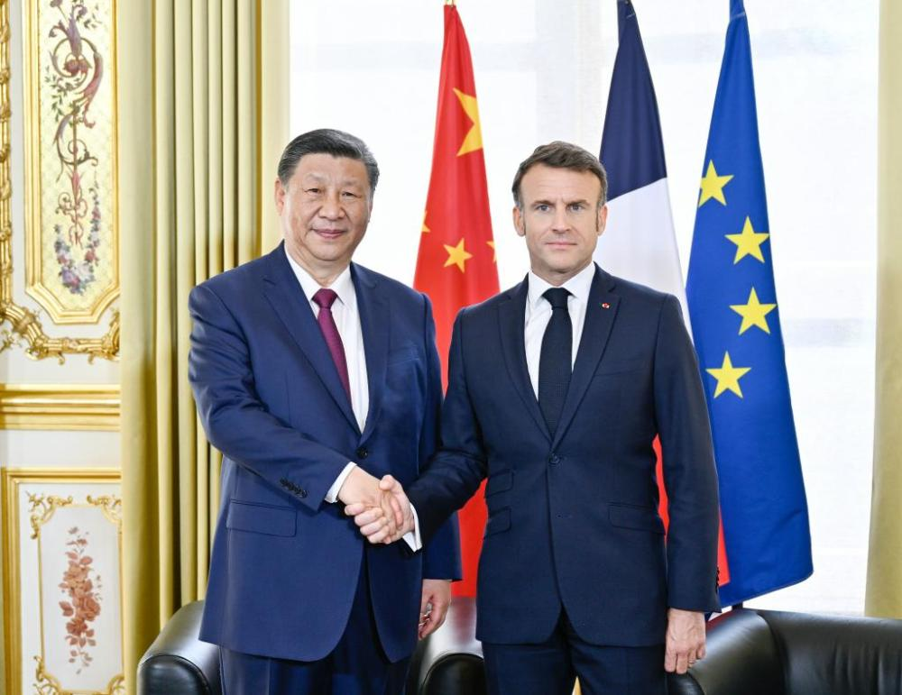 當地時(shí)間5月6日下午，國家主席習近平在巴黎愛(ài)麗舍宮同法國總統馬克龍舉行會(huì )談。新華社記者 殷博古 攝